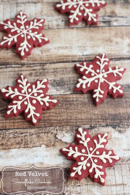 red snowflake sugar cookies