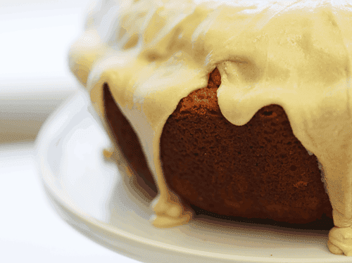dark chocolate and bourbon cream fudge cake - oh honey bakes